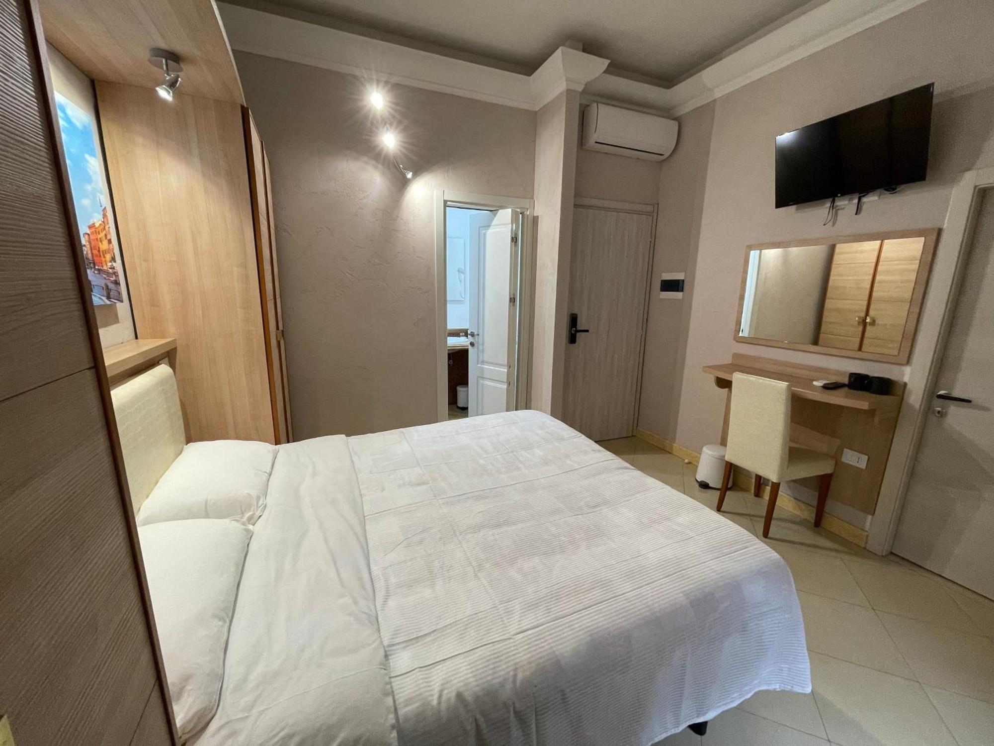 Spqr Suite Guest House Roma Ngoại thất bức ảnh